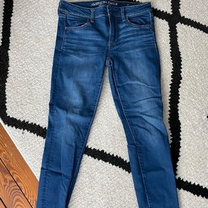Size 8 American Eagle skinny jeans